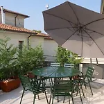 Couette-café Dafne 4*