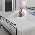 Couette-café Dafne 4*