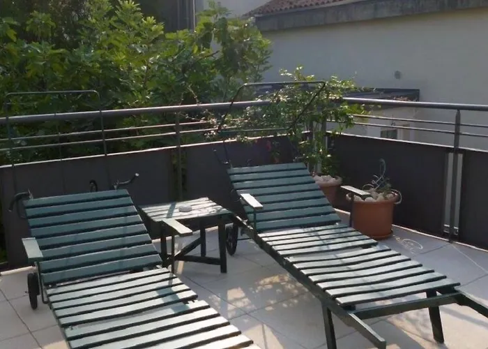 Dafne Oda ve Kahvaltı