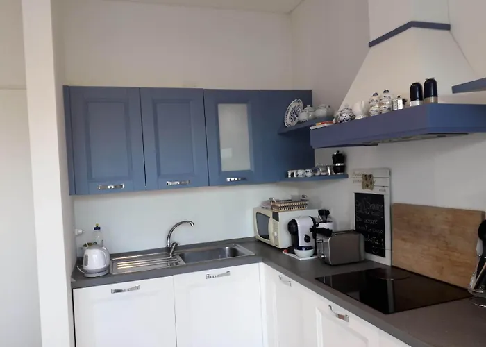 Dafne Oda ve Kahvaltı 4*